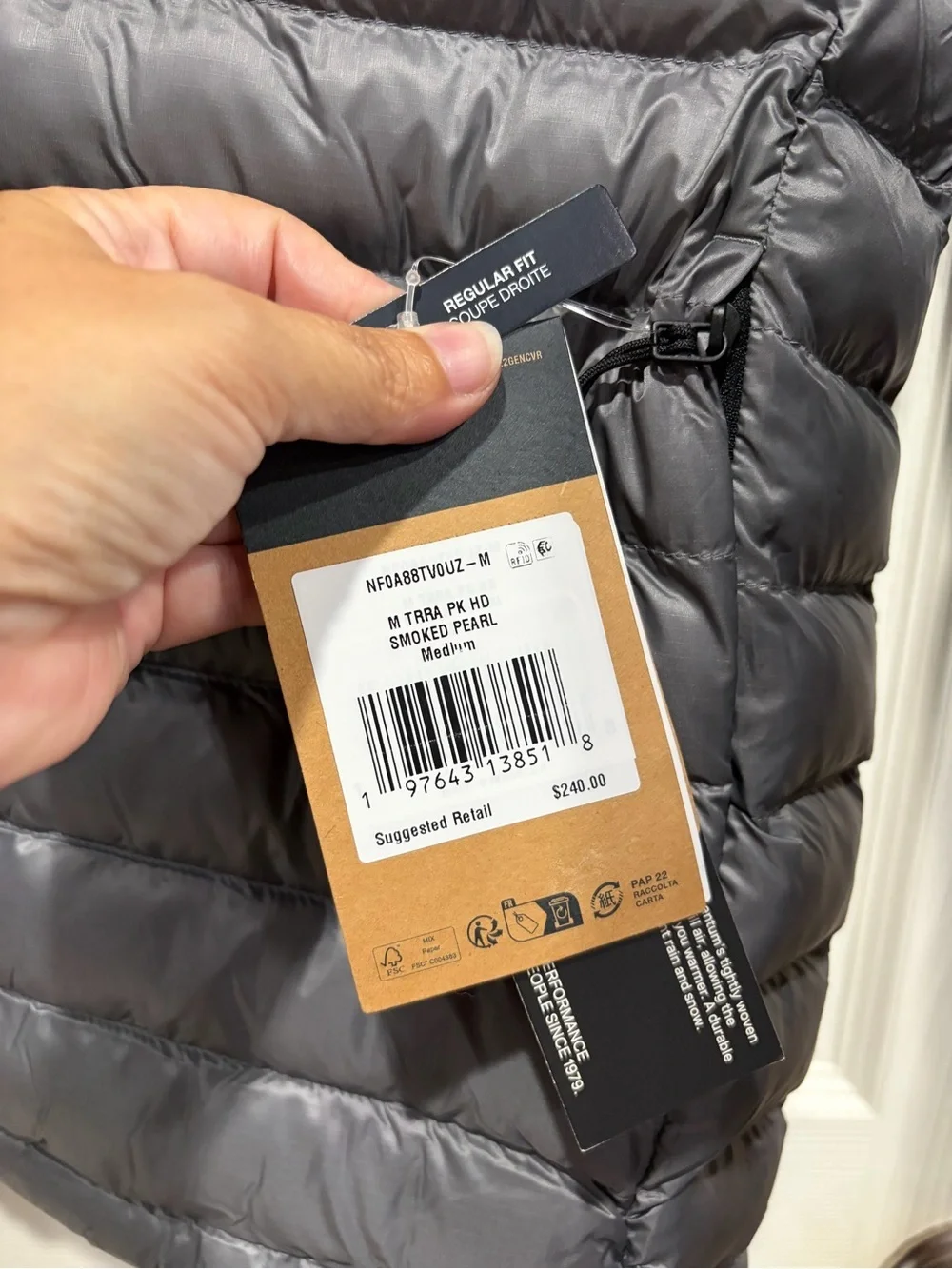 The North Face Men’s Medium Terra Peak Hoodie Jacket Puffer Grey NWT Insulated